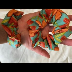 Hair scrunchie elastic